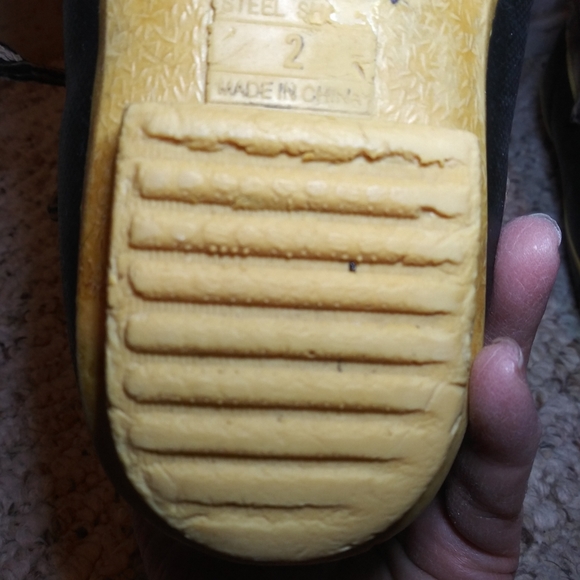 3/$18 Explorers Kid's Suede & Rubber  Duck Boots - Picture 10 of 10
